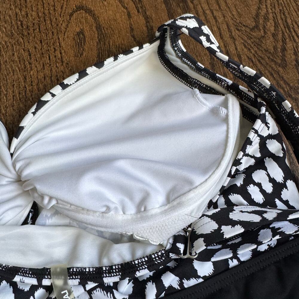 Lands End Womens Black White Leopard Underwire Tankini Swim Suit Top Size 12D - Picture 4 of 6